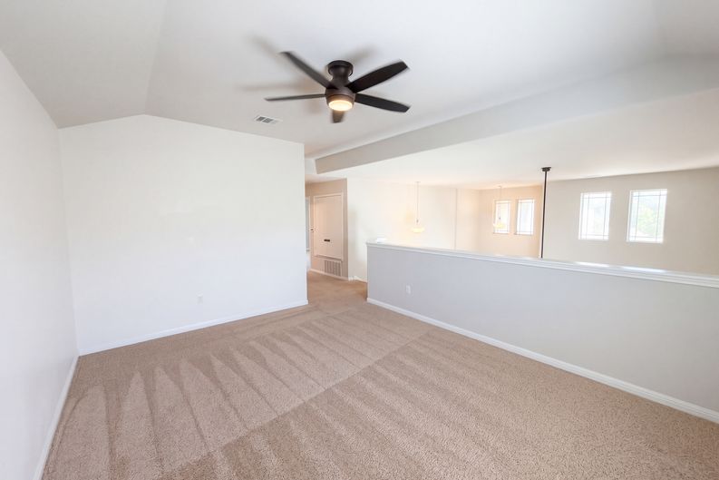 Photo 21 of 26 of 11106 Bruneau Trl, Austin, TX