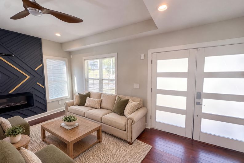 Photo 9 of 76 of 213 Joseph E Lowery Blvd NW, Atlanta, GA