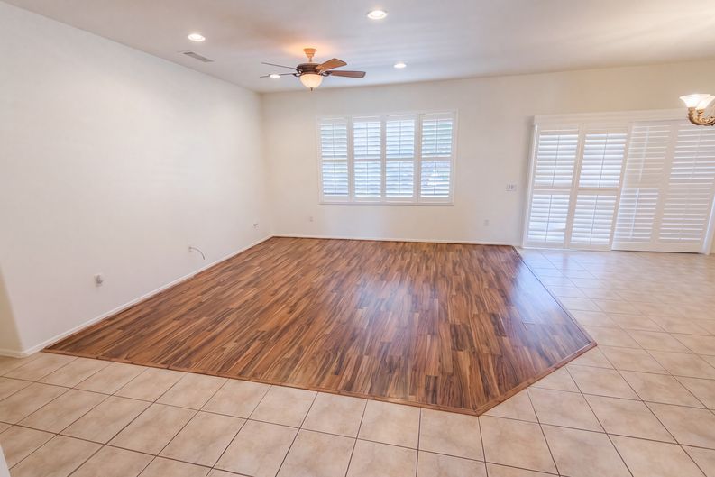 Photo 11 of 34 of 17220 W Cordova Ct, Surprise, AZ