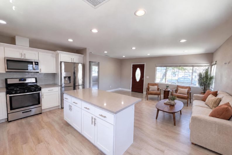 Photo 6 of 44 of 1844 Fleming St, Pomona, CA