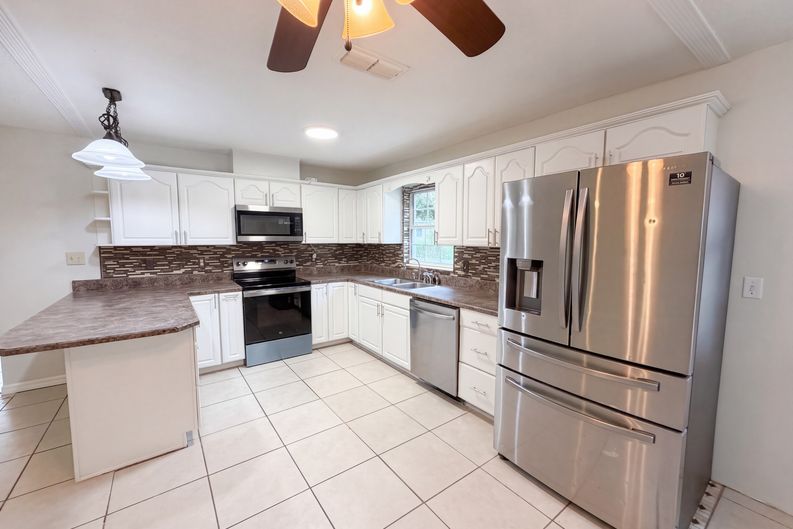 Photo 8 of 38 of 904 Spring Creek Dr, Ocoee, FL