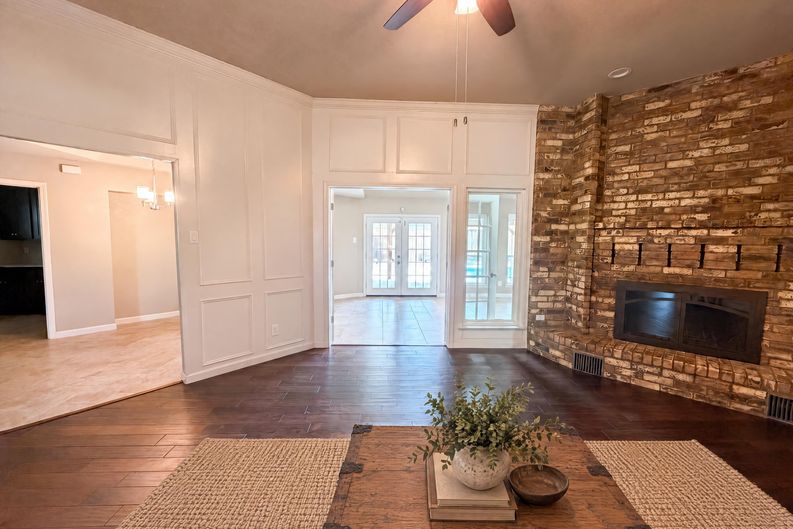 Photo 6 of 19 of 1533 Parkside Trl, Lewisville, TX