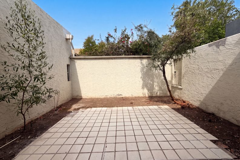 Photo 21 of 28 of 5341 N Questa Tierra Dr, Phoenix, AZ