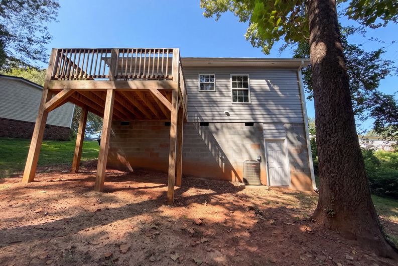 Photo 5 of 16 of 604 Stewart Ct, Statesville, NC