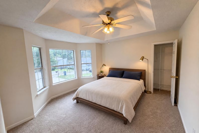 Photo 4 of 50 of 1800 Ivy Stone Ct, Buford, GA
