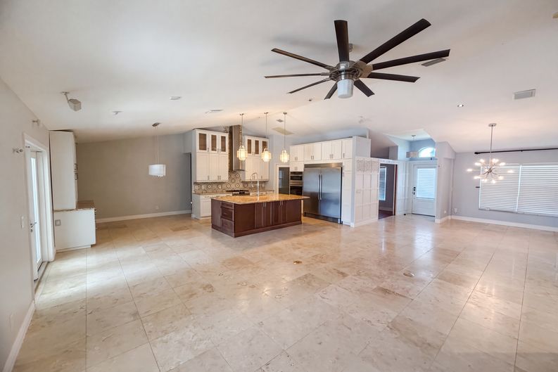 Photo 9 of 33 of 2902 Serenity Cir S, Fort Pierce, FL