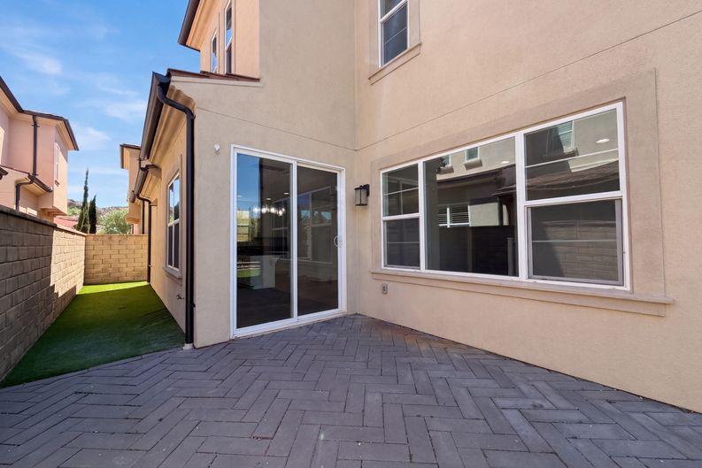 Photo 29 of 31 of 21981 Propello Dr, Santa Clarita, CA