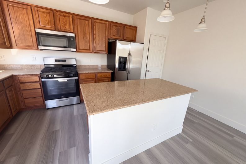Photo 8 of 28 of 7219 Regent Pond St, Las Vegas, NV