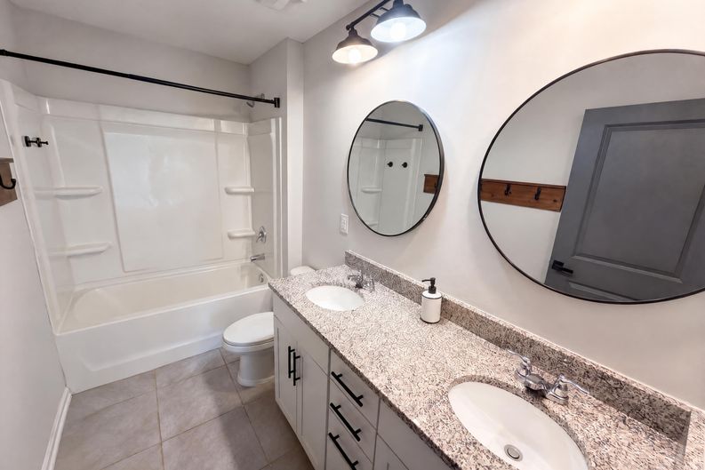 Photo 12 of 18 of 7020 Chrysanthemum Rd, Lancaster, SC
