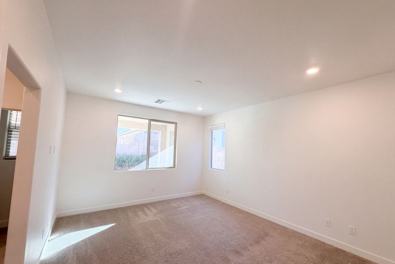 Photo 19 of 40 of 446 Royal Palms Ln, Mesquite, NV