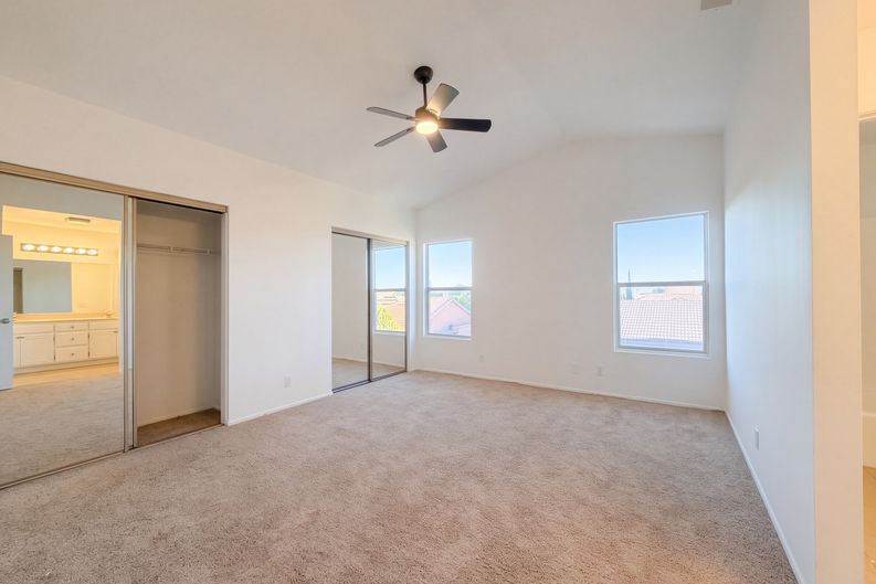 Photo 4 of 21 of 5717 Lisbon Ct, Palmdale, CA