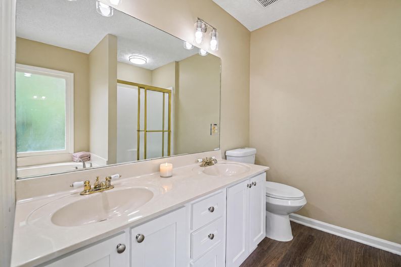 Photo 6 of 34 of 2321 Murdock Rd, Marietta, GA
