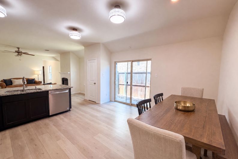 Photo 7 of 16 of 5558 Yarborough Dr, Forney, TX