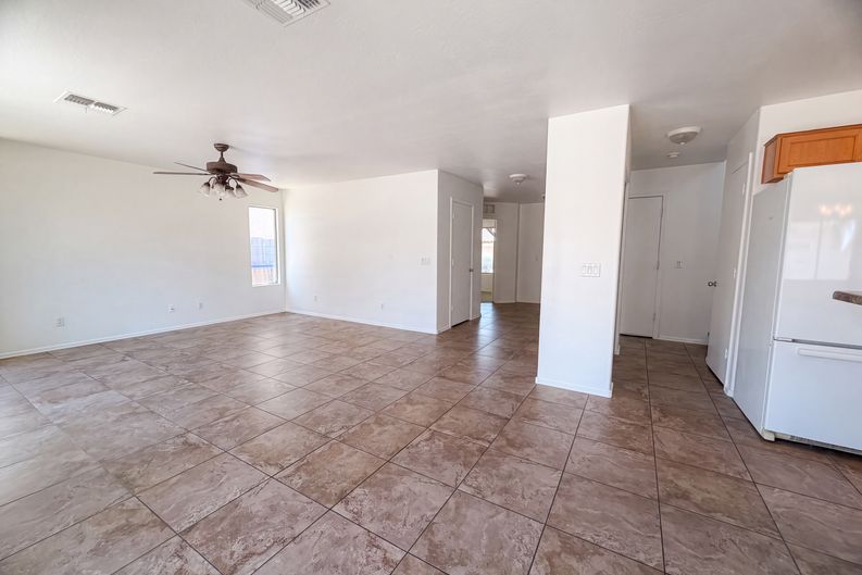 Photo 6 of 16 of 2232 E Cochise Ave, Apache Junction, AZ