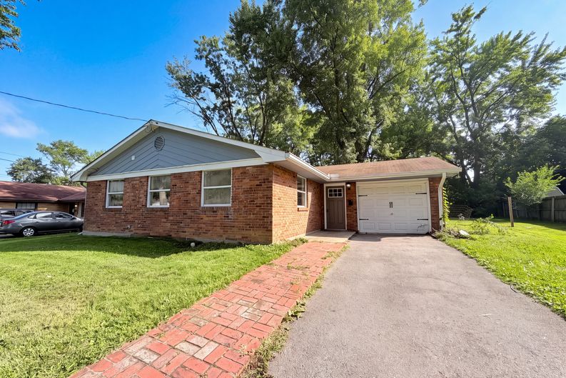 Photo 20 of 22 of 610 Mercury Dr, Cincinnati, OH