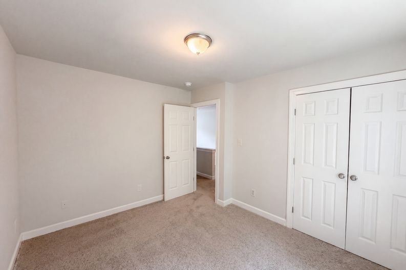 Photo 9 of 17 of 128 Saint Johns St, Knightdale, NC