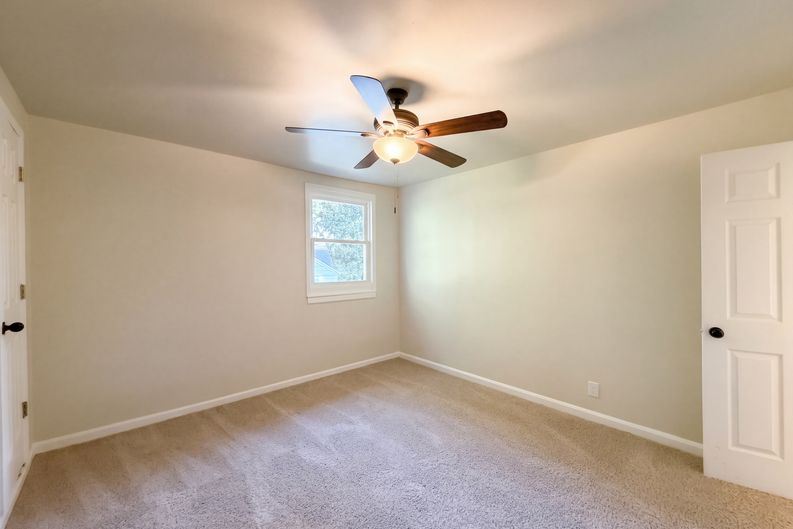 Photo 11 of 24 of 212 Red Oak Ave, Durham, NC