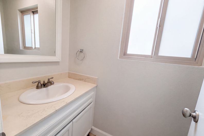 Photo 21 of 30 of 10781 Portobelo Dr, San Diego, CA
