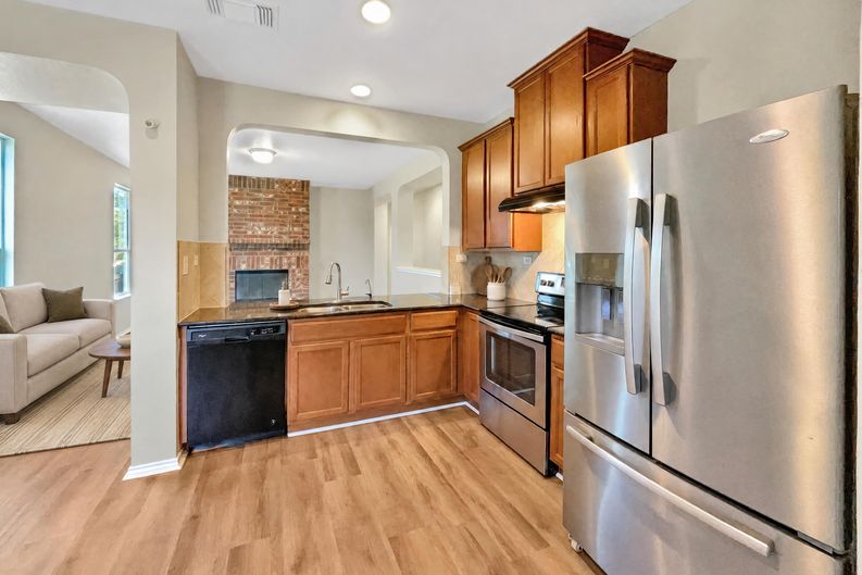 Photo 9 of 20 of 8403 Brazos Pt, San Antonio, TX