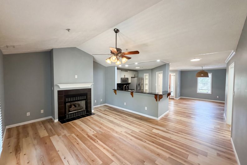 Photo 3 of 17 of 392 Bubble Creek Ct, Fayetteville, NC