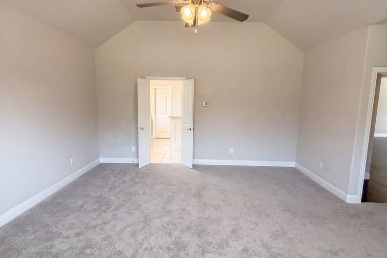 Photo 16 of 31 of 9920 Pikes Peak Pl, Little Elm, TX