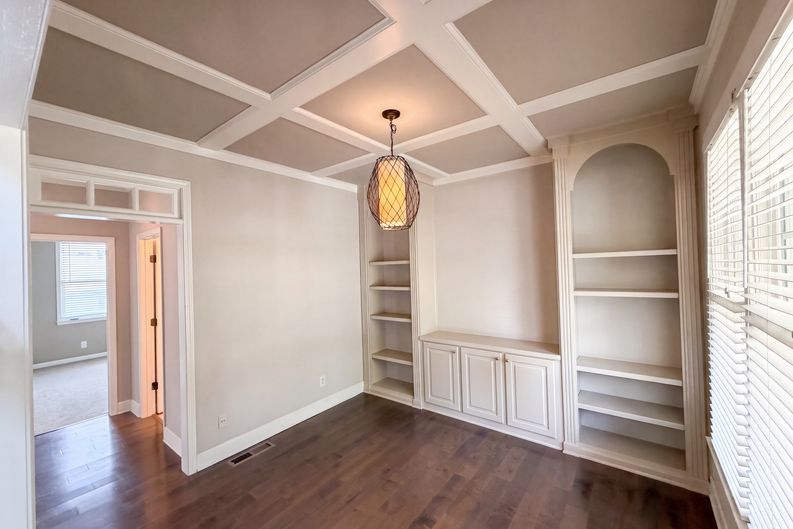 Photo 7 of 74 of 7047 Tree House Way, Flowery Branch, GA