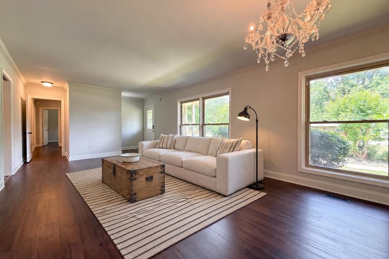 Photo 8 of 17 of 1119 Walton Dr, Murfreesboro, TN