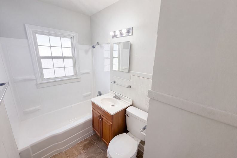 Photo 10 of 21 of 4915 Ralston Ave, Indianapolis, IN