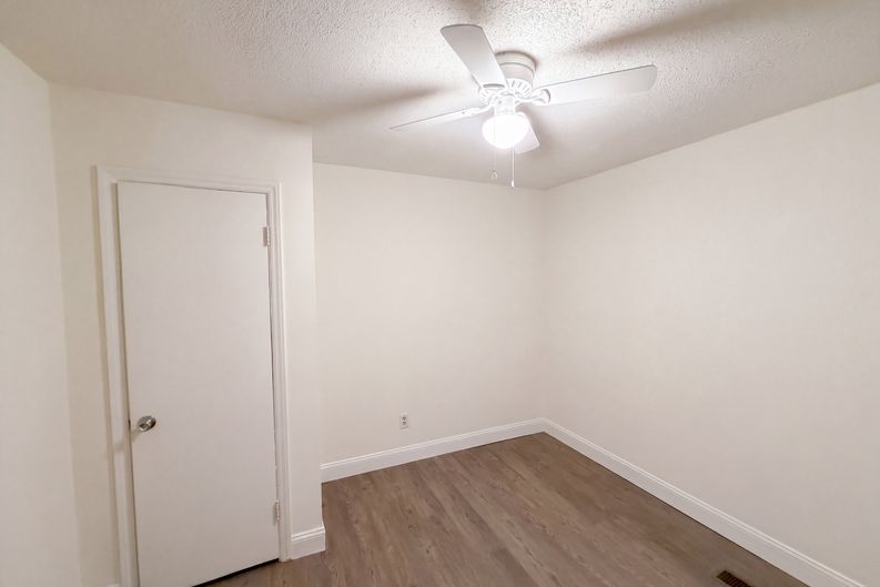 Photo 9 of 17 of 1610 Martin Ave, Gastonia, NC