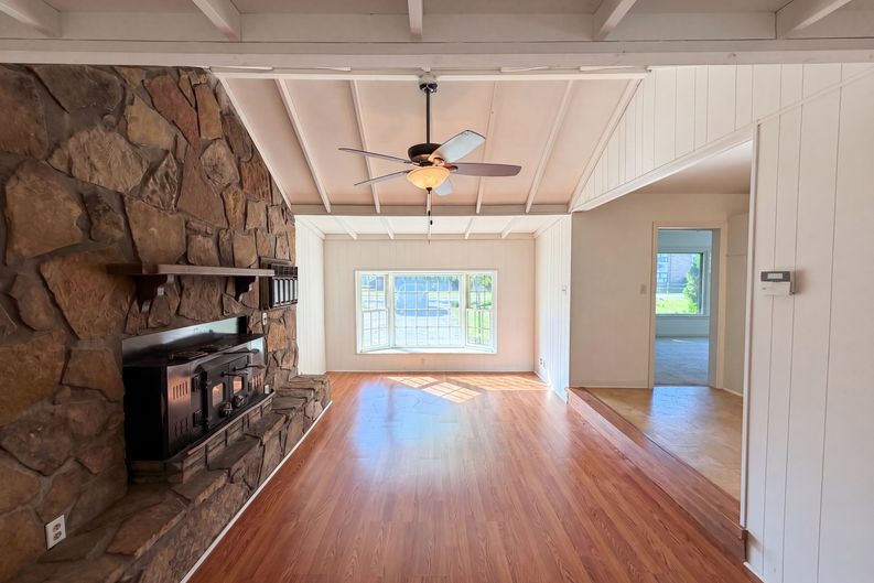 Photo 11 of 25 of 2205 Adair Dr, Knoxville, TN