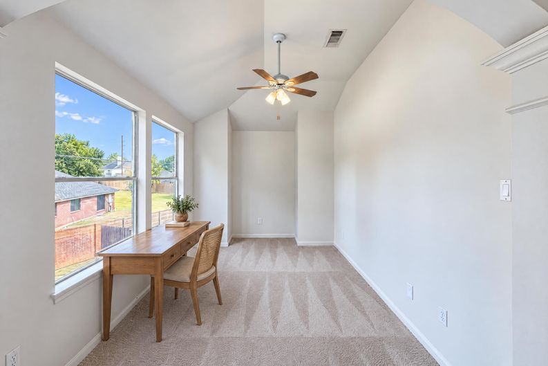 Photo 14 of 30 of 3407 Woodbine Pl, Pearland, TX