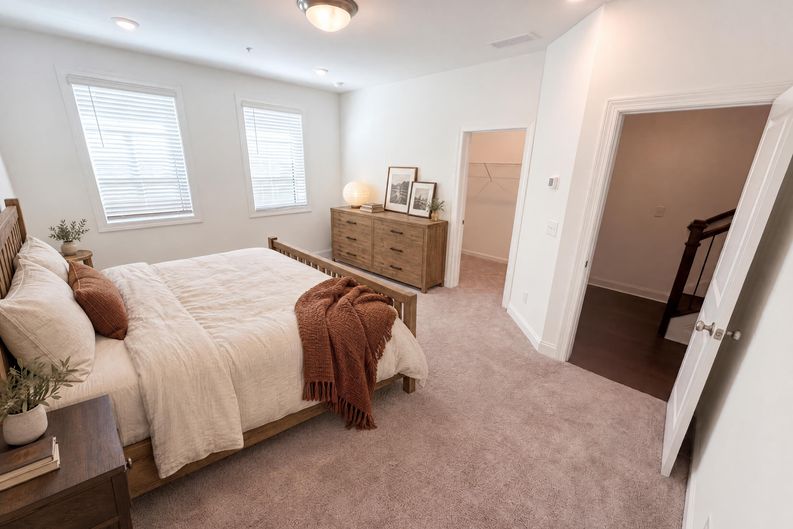 Photo 17 of 35 of 415 Olmstead Way, Alpharetta, GA