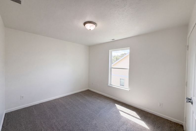 Photo 12 of 21 of 2913 Hervey St, Indianapolis, IN