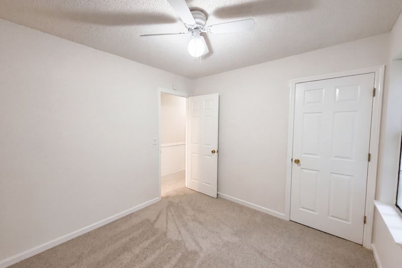 Photo 12 of 17 of 422 Allen Ct, Ladson, SC