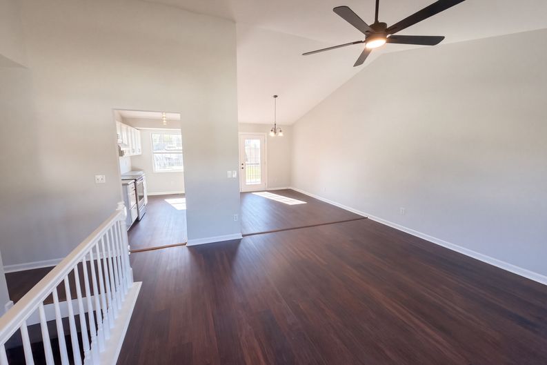 Photo 9 of 49 of 171 Cherry Grove Dr, West Columbia, SC