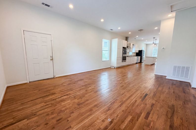 Photo 11 of 22 of 861 77th St S, Birmingham, AL