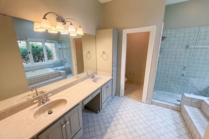 Photo 14 of 29 of 3711 Surry Ridge Ct, Charlotte, NC