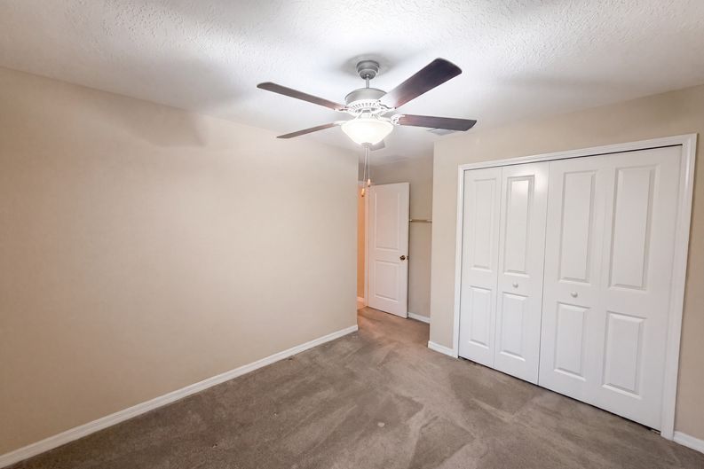 Photo 11 of 35 of 39693 Harvest Creek Ln, Zephyrhills, FL