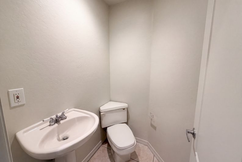 Photo 22 of 33 of 4202 N 21st St, Phoenix, AZ