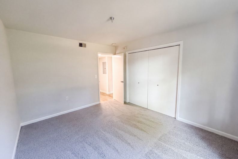 Photo 11 of 20 of 5025 Hillsboro Pike, Nashville, TN