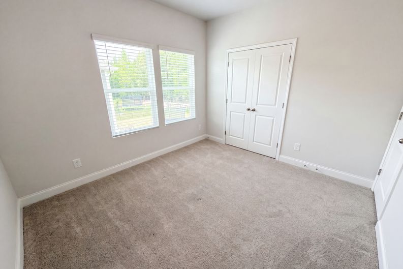 Photo 8 of 20 of 1217 Black Walnut St, Monroe, NC