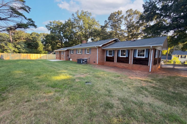 Photo 7 of 19 of 1809 Love Rd, Monroe, NC