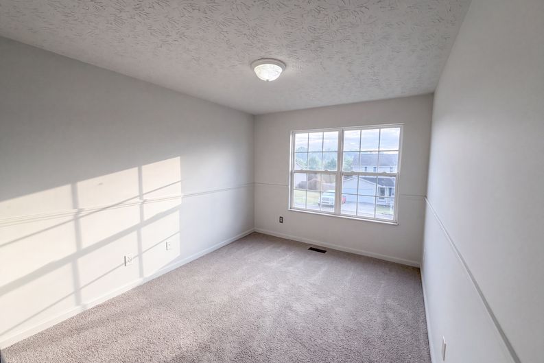 Photo 22 of 30 of 7111 Pinecroft Ln, Knoxville, TN