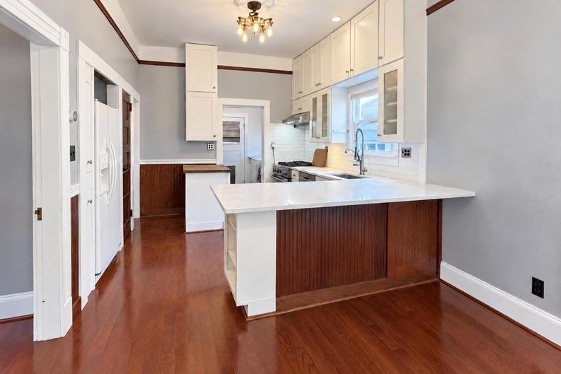 Photo 13 of 37 of 3110 SE 18th Ave, Portland, OR