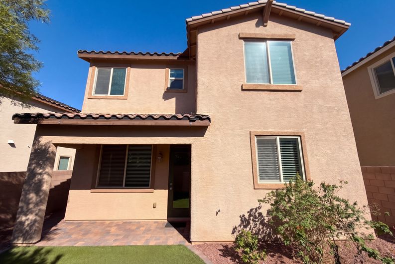 Photo 5 of 35 of 12243 Loggeta Way, Las Vegas, NV