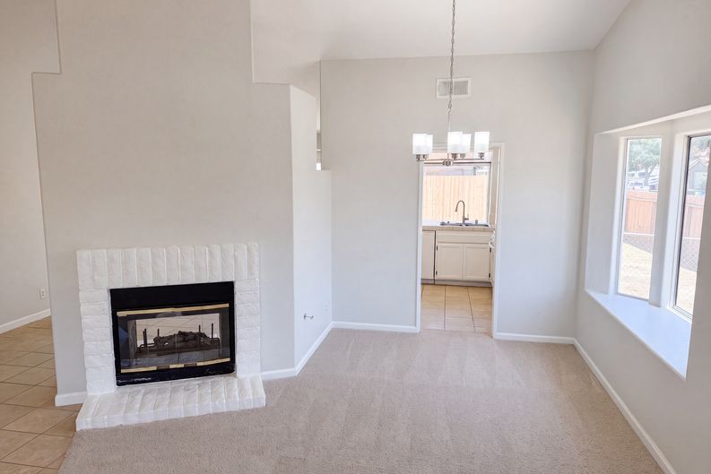 Photo 10 of 23 of 2758 Alne Dr, Hemet, CA