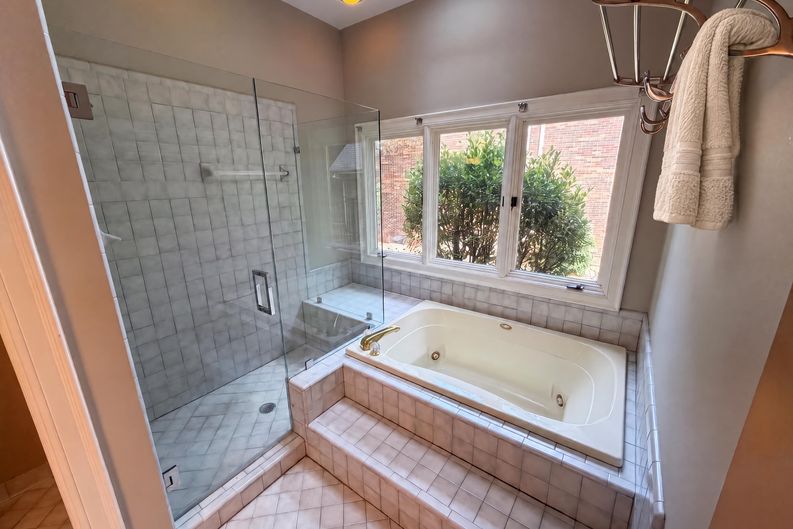 Photo 15 of 29 of 3711 Surry Ridge Ct, Charlotte, NC