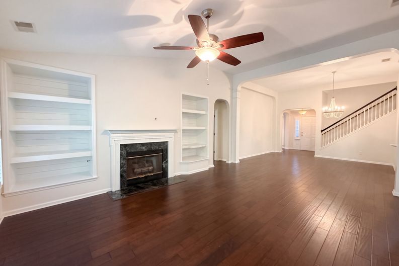 Photo 9 of 26 of 580 Pointe Of Oaks Rd, Summerville, SC