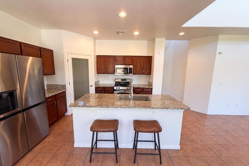 Photo 6 of 24 of 4849 S Albacete Ave, Tucson, AZ