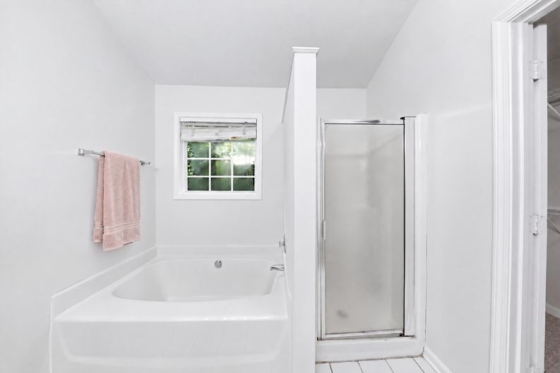 Photo 32 of 38 of 208 Foxdale Ct, Lagrange, GA